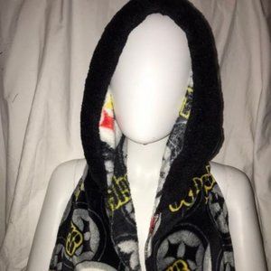 Pittsburgh Steelers Plush Fleece Hooded Scarf trimmed in black plush fle…